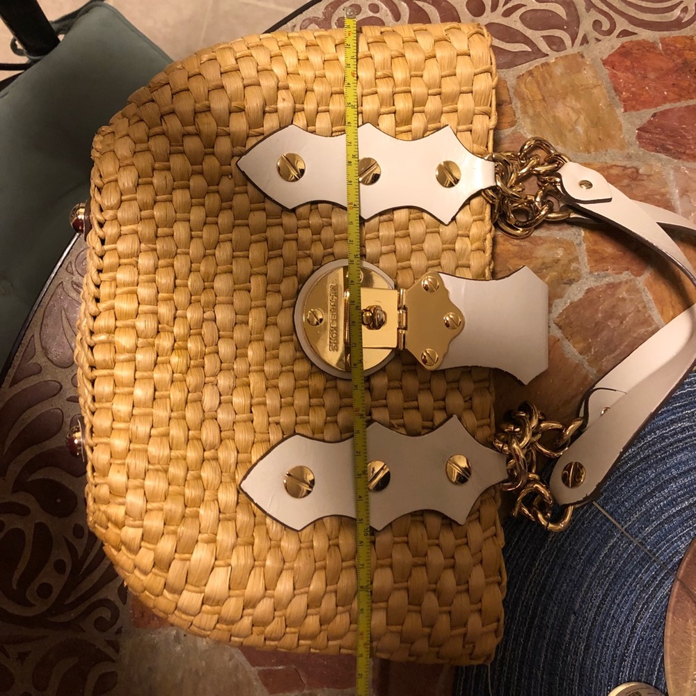 ๐ Used Michael Kors Basket Bag! ๐ - Picture 8 of 8
